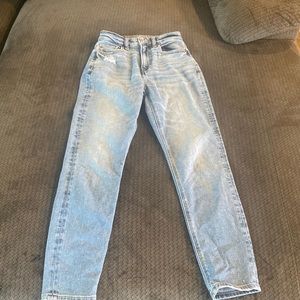 blue light wash jeans, size 000, american eagle